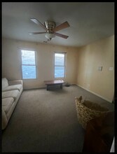 821 N Hermitage Ave, Unit #  02R in Chicago, IL - Foto de edificio - Building Photo