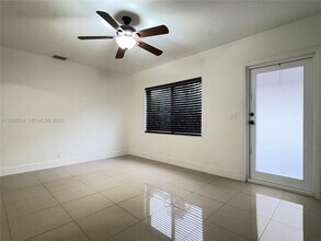 527 SW 9th Ave in Miami, FL - Building Photo - Building Photo