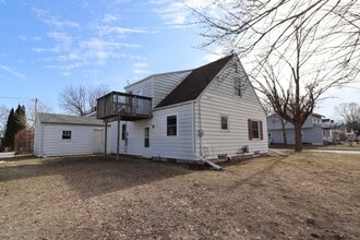 124 W Marquette St in Appleton, WI - Building Photo - Building Photo