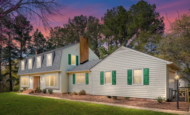 property at 10 Bridle Path Ln