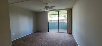 703 SW 75th St, Unit 105 in Gainesville, FL - Building Photo - Building Photo