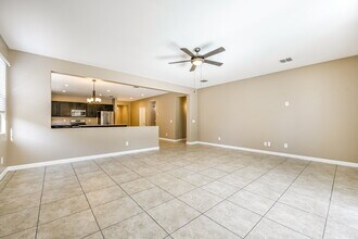 17157 W Lisbon Ln in Surprise, AZ - Building Photo - Building Photo