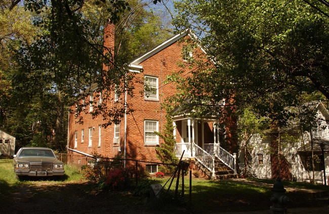 7209 Flower Ave in Takoma Park, MD - Foto de edificio - Building Photo