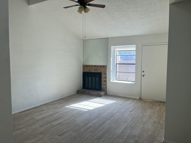 141 N Troy Ave in Lubbock, TX - Building Photo - Building Photo