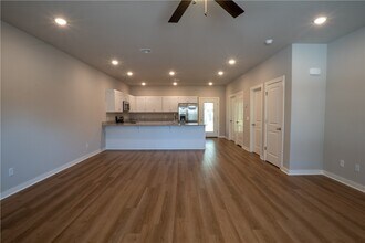 1243 N Pink Ter in Fayetteville, AR - Building Photo - Building Photo