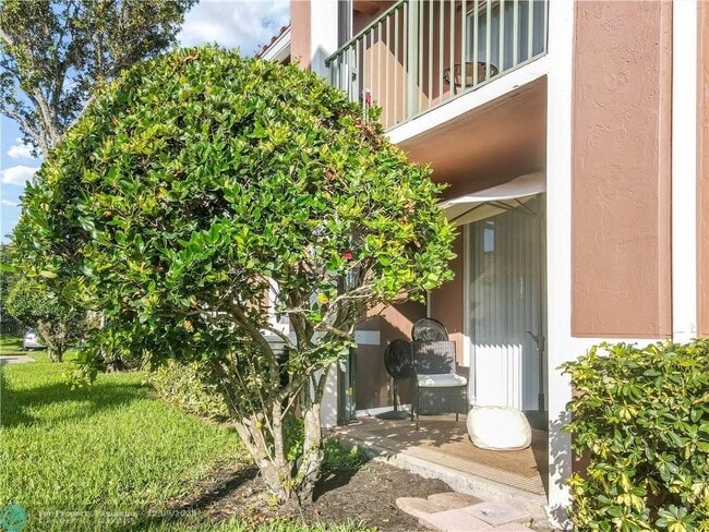 7880 Sonoma Springs Cir, Unit 103 in Lake Worth, FL - Building Photo - Building Photo