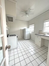 1825 Ivar Ave-Unit -206 in Los Angeles, CA - Foto de edificio - Building Photo