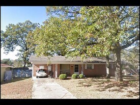 104 Santa Fe Trail in Little Rock, AR - Building Photo