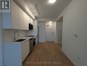 498 Caldari Rd in Vaughan, ON - Building Photo - Building Photo