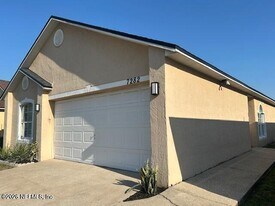 7282 Lawn Tennis Ln in Jacksonville, FL - Building Photo