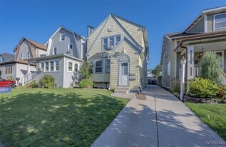 118 Nassau Ave in Kenmore, NY - Building Photo