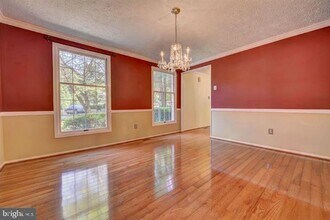 12246 Westwood Hills Dr in Herndon, VA - Building Photo - Building Photo