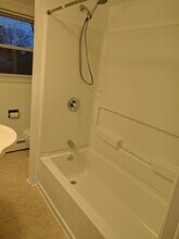 30 Front St, Unit A in Burlington, VT - Building Photo - Building Photo
