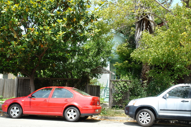 2237 Parker St in Berkeley, CA - Building Photo - Building Photo