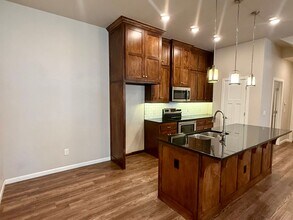 6501 Bent Wood Villas Dr in Oklahoma City, OK - Building Photo - Building Photo