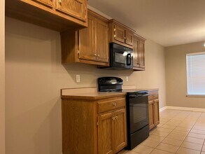 321 Autumn Dr in Benton, AR - Building Photo - Building Photo