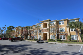 Mariner's Cay Apartments in Spring Hill, FL - Building Photo - Building Photo