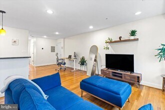 804 Taylor St NW in Washington, DC - Building Photo - Building Photo