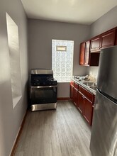 1142 S Francisco Ave, Unit 1142 in Chicago, IL - Building Photo - Building Photo