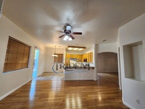 601 Carpenter Way in Wheatland, CA - Building Photo - Building Photo