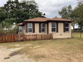 380 North St in Jacksboro, TX - Building Photo - Building Photo