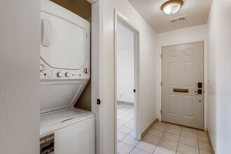 225 E 8th Ave, Unit 225 E. 8th Unit C1 in Longmont, CO - Foto de edificio - Building Photo