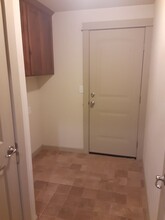 18704 N Poe Valley Rd in Klamath Falls, OR - Building Photo - Building Photo