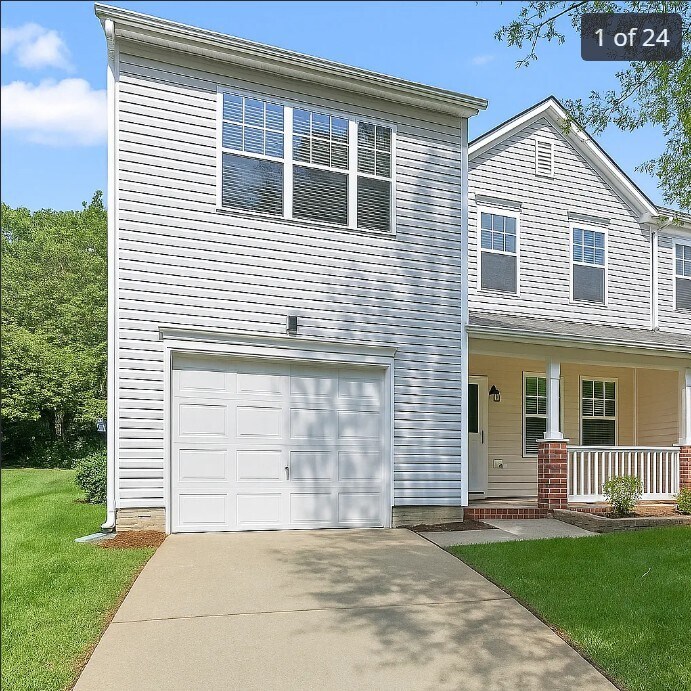 126 Deep Gap Ct in Charlotte, NC - Foto de edificio