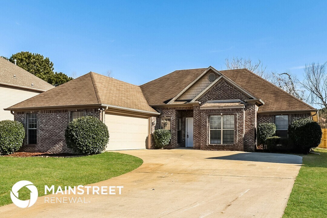5052 Candle Brook Pl in Bessemer, AL - Building Photo