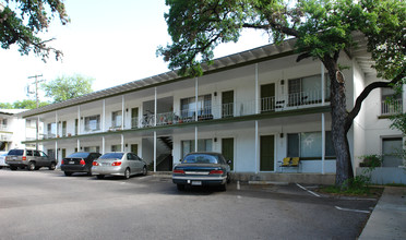 Governor's Apartments in Austin, TX - Building Photo - Building Photo