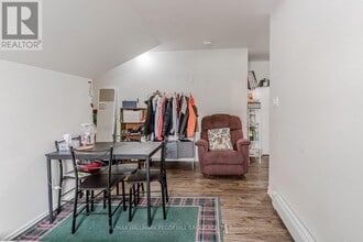 42 Toronto St in Barrie, ON - Building Photo - Building Photo