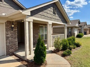 408 Parsons Dr in Yukon, OK - Building Photo - Building Photo