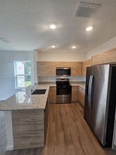 1201 Southstation Pl in Pine Castle, FL - Building Photo - Building Photo