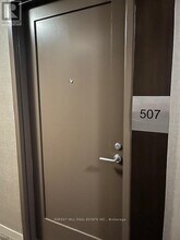 320 Tweedsmuir Ave in Toronto, ON - Building Photo - Building Photo