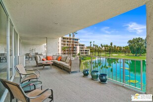 900 Island Dr in Rancho Mirage, CA - Building Photo