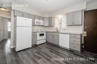 942 S 57th St in Kansas City, KS - Building Photo - Building Photo