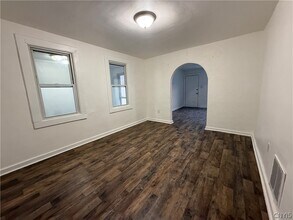 108 Spring St in Syracuse, NY - Building Photo - Building Photo