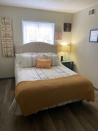 520 Bellwood Rd photo'