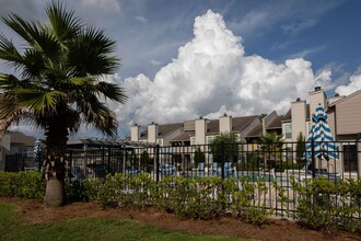 Southern Oaks in Mobile, AL - Foto de edificio - Building Photo