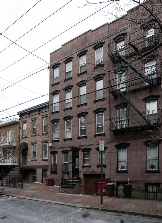 613 Park Ave in Hoboken, NJ - Building Photo