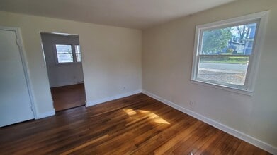 703 Bluford St in Greensboro, NC - Building Photo - Building Photo