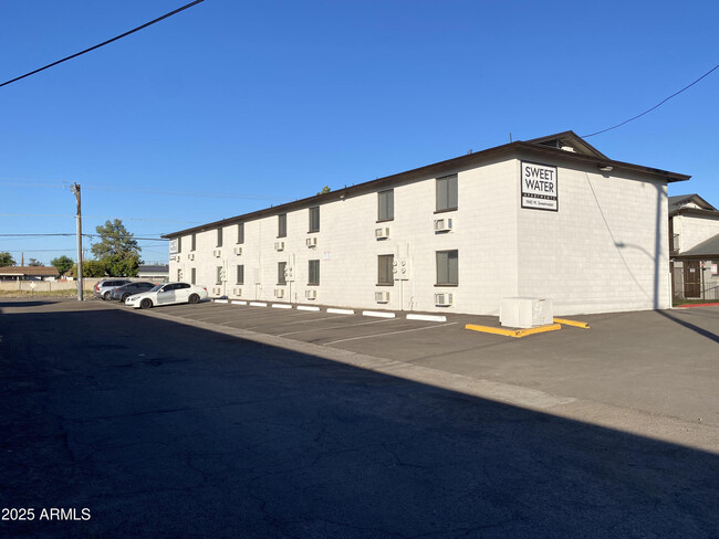 property at 1945 W Sweetwater Ave