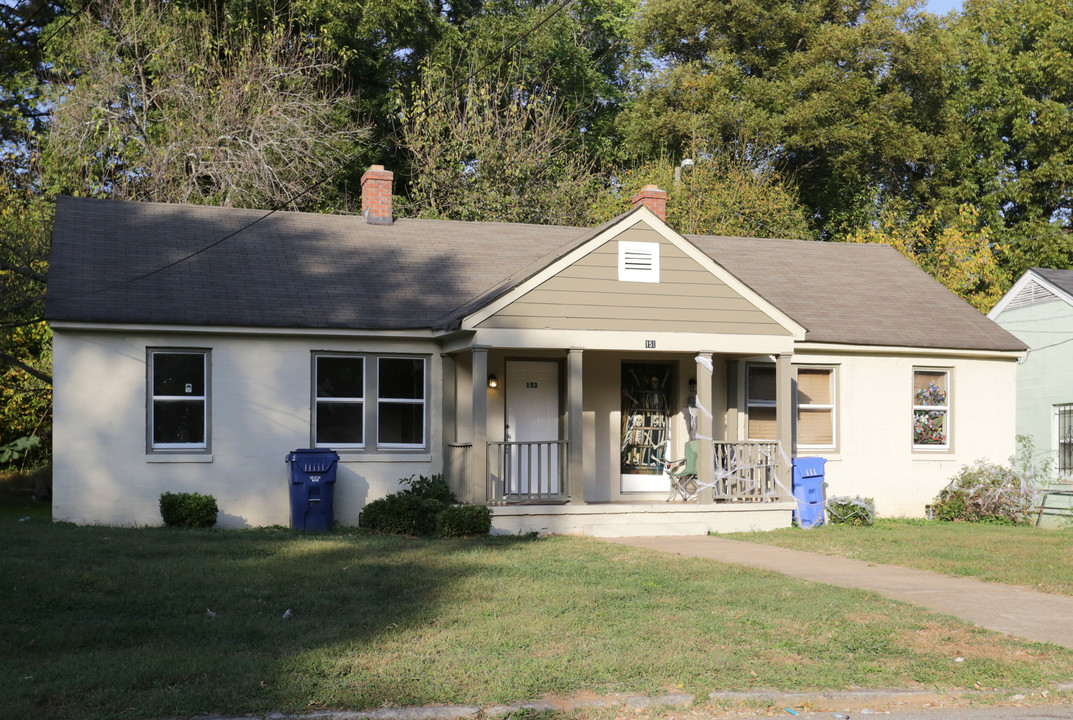 151 Lawton St SW in Atlanta, GA - Building Photo