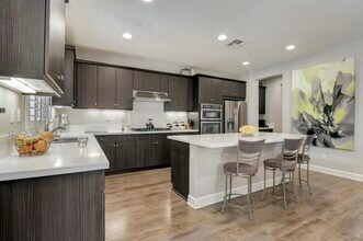 445 Adobe Estates Dr in Vista, CA - Building Photo - Building Photo