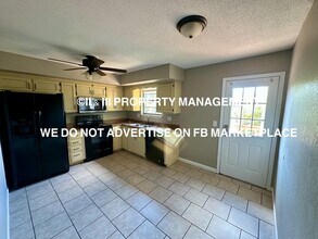 8906 Haskins St in Lenexa, KS - Building Photo - Building Photo