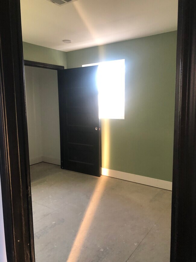 28 Saint Clair St, Unit Lower in Buffalo, NY - Building Photo - Building Photo