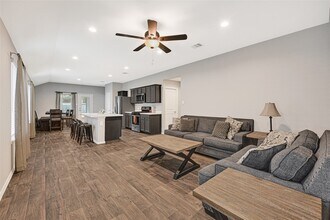 22438 Forest Gorge Ln in Spring, TX - Building Photo - Building Photo