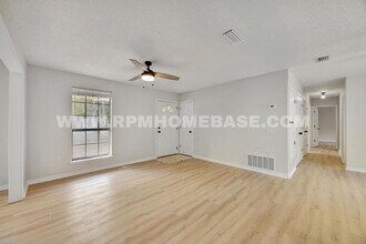 5523 Aurora Dr in Crestview, FL - Building Photo - Building Photo