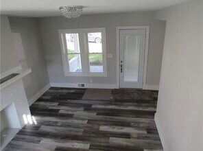 1230 Bellaire Pl in Pittsburgh, PA - Building Photo - Building Photo