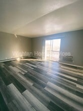 220 Charleston Blvd in Macomb, IL - Building Photo - Building Photo